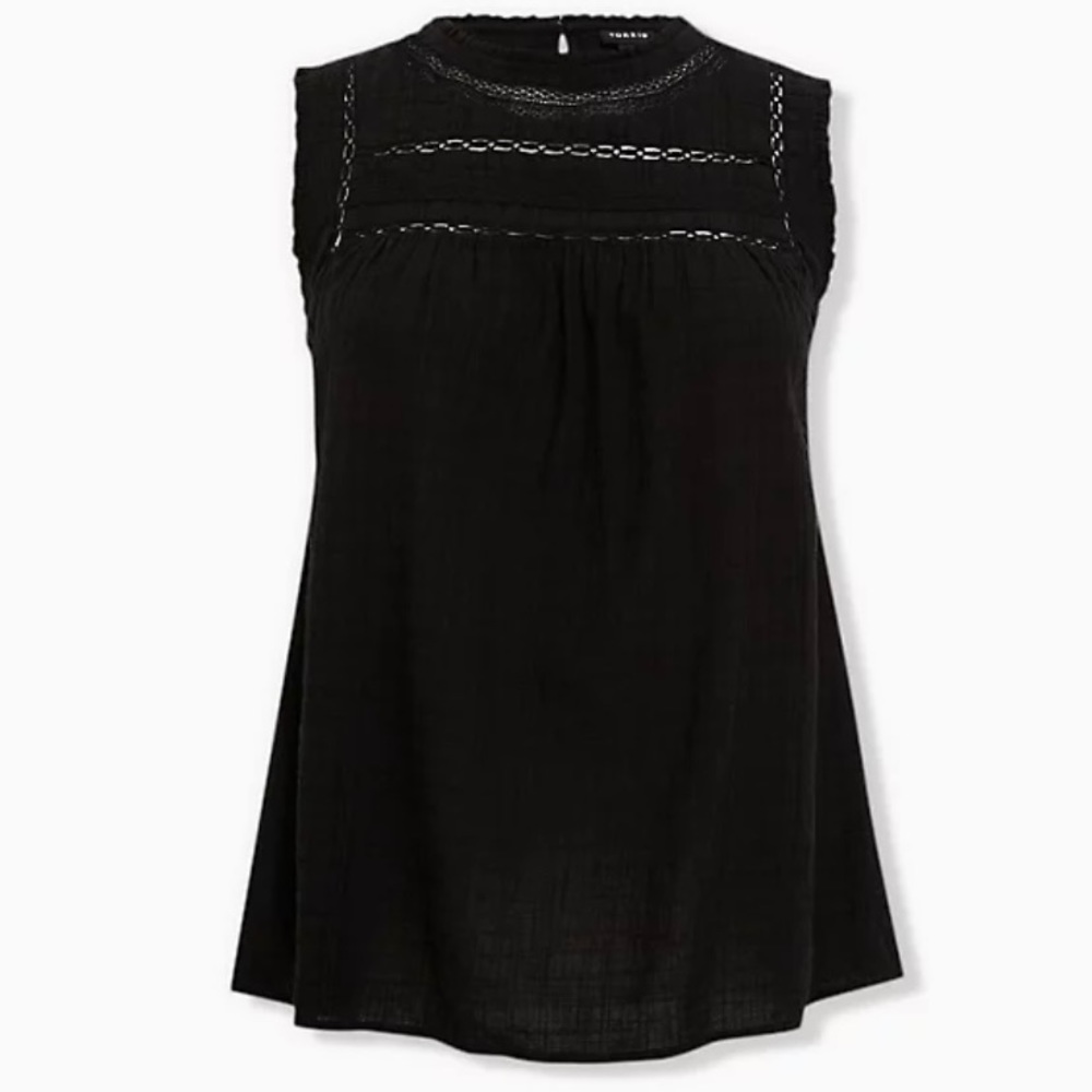 NWOT Torrid BLACK TEXTURED CROCHET INSET TANK